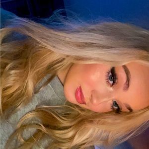 Meet your Posher, Kendra